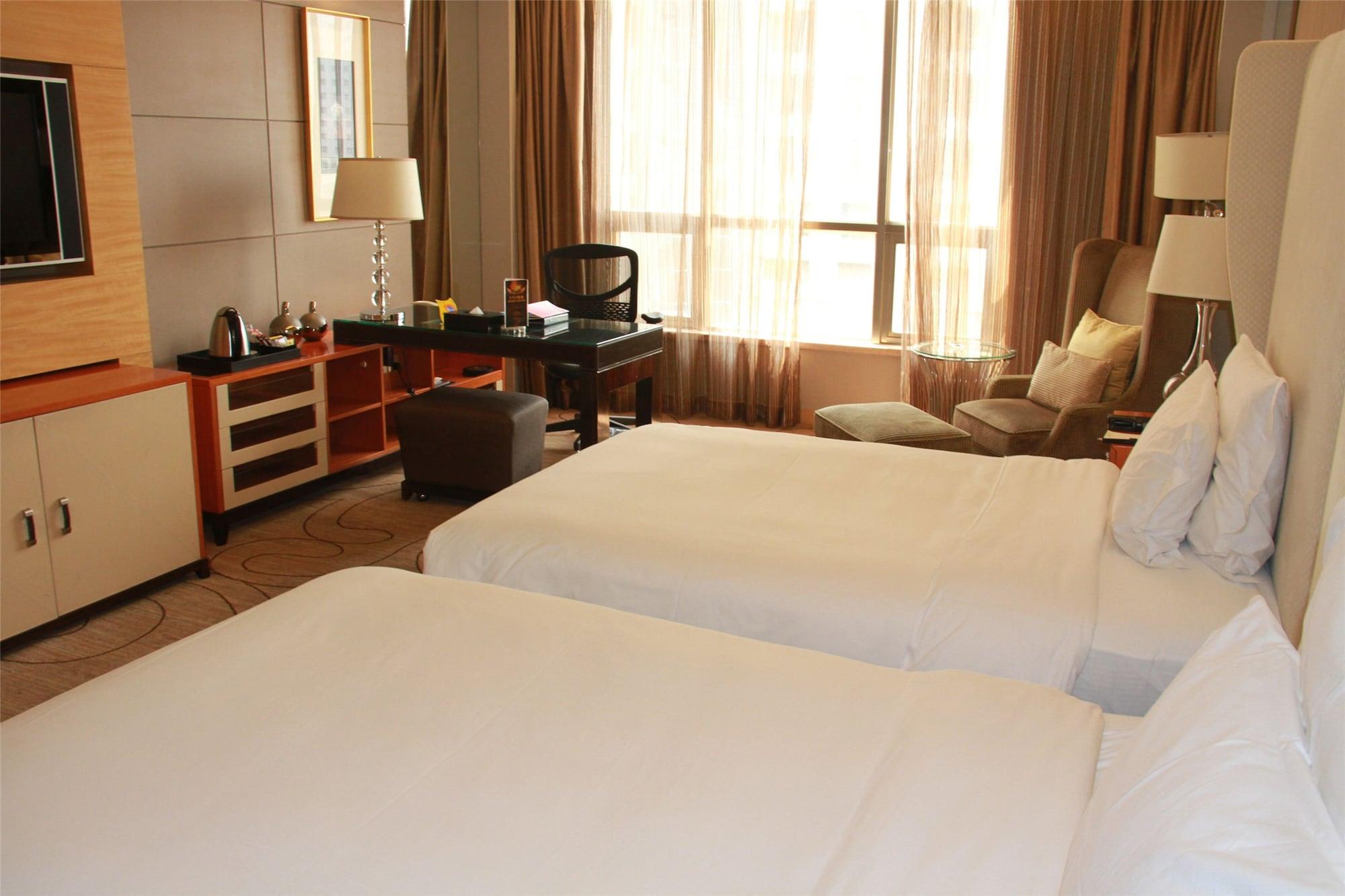 โรงแรม โรงแรมเป่าลี่ไหล อินเตอร์เนชั่นแนล 5*