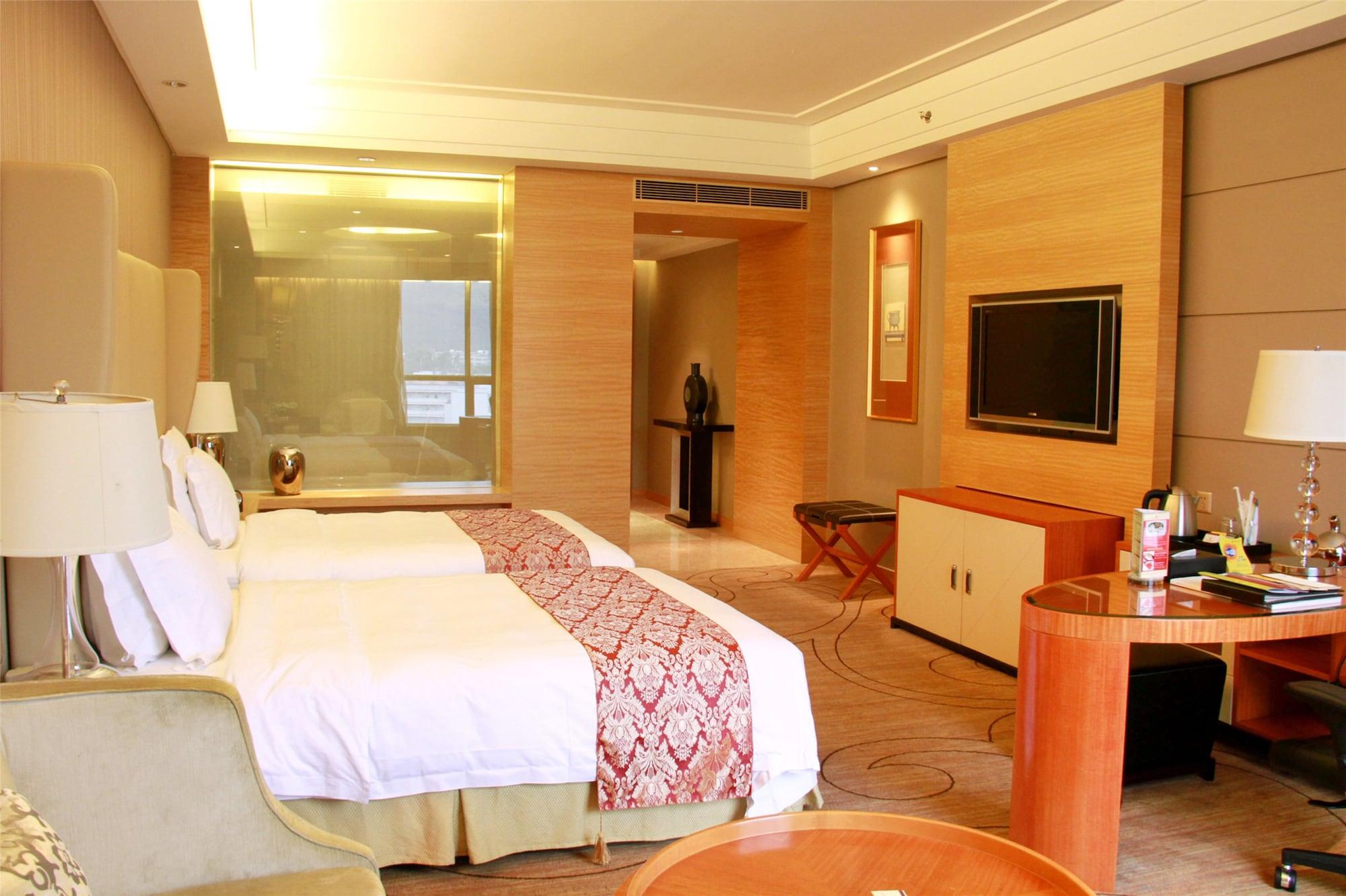 Baolilai International 5*