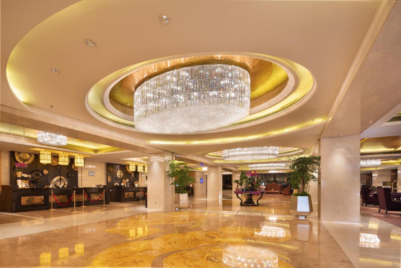 Hotel Baolilai International 5*